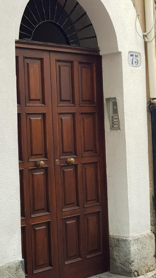 Apartmán La Casa Di Mimi' Cefalù Exteriér fotografie